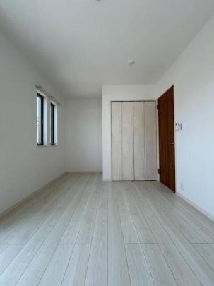 �G�A�R������