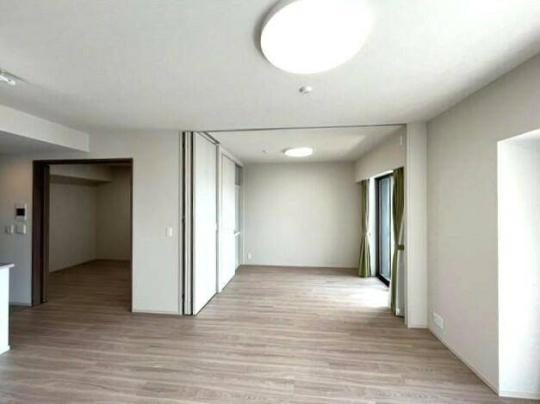 �t���[�����O