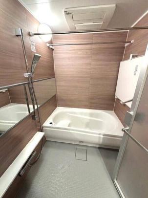 �o�X���[��