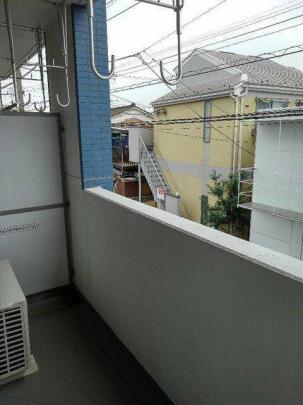 �o���R�j�[