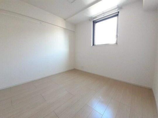 �S�����t���[�����O