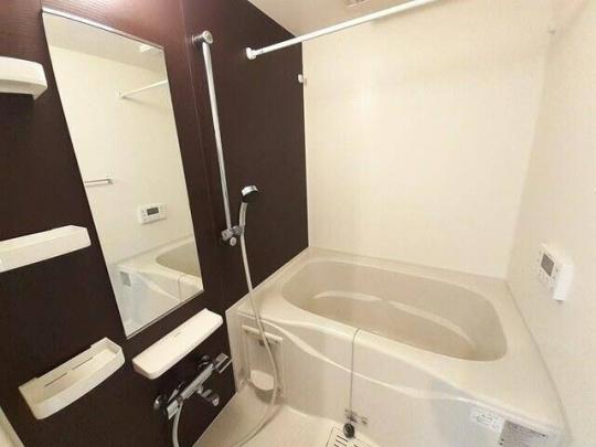 �o�X���[��