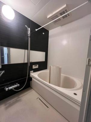 �o�X���[��