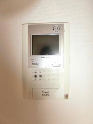 ���j�^�[�t���C���^�[�z��