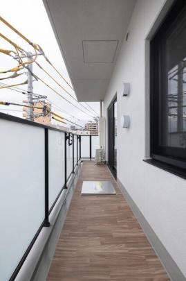 �o���R�j�[