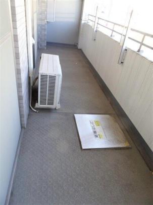 広いバルコニー