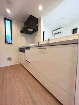 �l�C�̃V�X�e���L�b�`���ł�