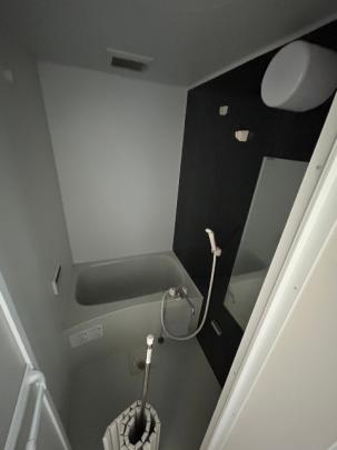 �o�X���[��