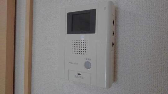 ���j�^�[�t���C���^�[�z��