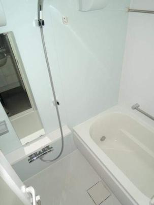 �o�X���[��