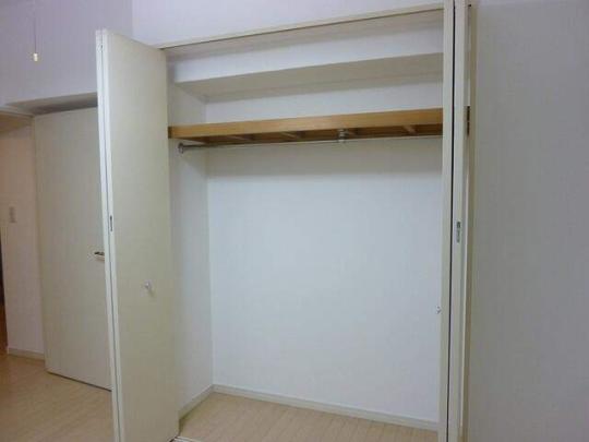 �G�A�R������