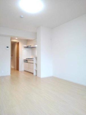 ���r���O