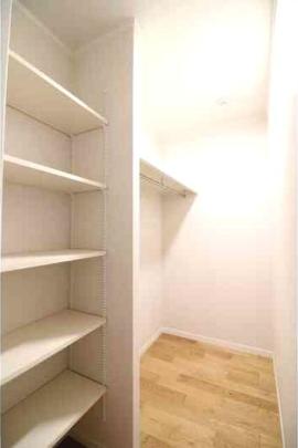 �N���[�[�b�g�L��