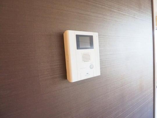 ���j�^�[�t���C���^�[�z��