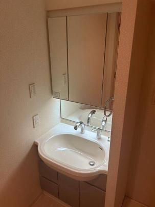 ���ʉ��ϑ�