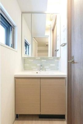 ���ʉ��ϑ�