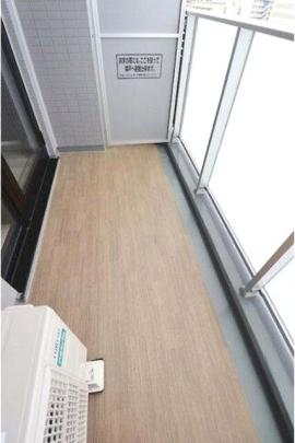 �o���R�j�[