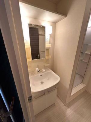 �Ɨ����ʑ�