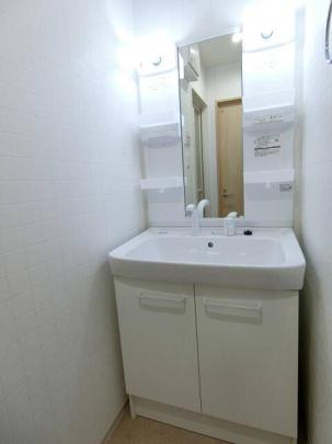 �Ɨ����ʑ�