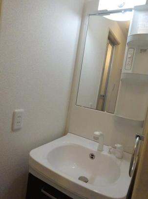 �Ɨ����ʑ�