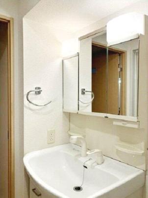 ���ʉ��ϑ�