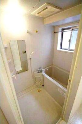 �o�X���[��