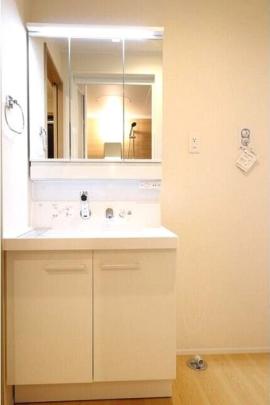 �Ɨ����ʑ�L��܂�