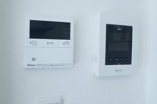 ���j�^�[�t���C���^�[�z���ł�