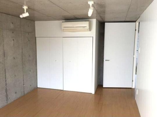 �G�A�R������