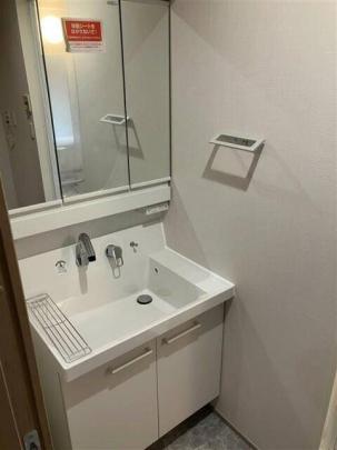 �Ɨ����ʑ�