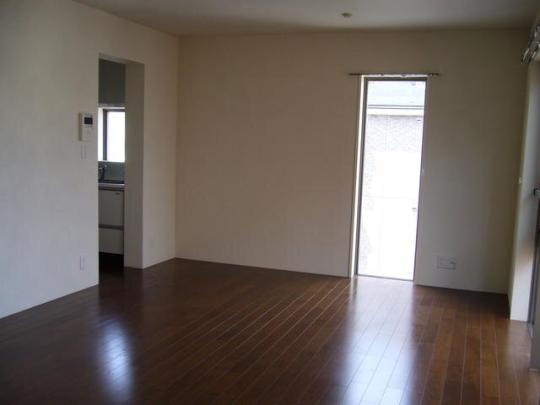 ���j�^�[�t���C���^�[�z��