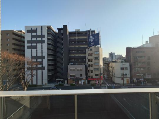 �������ʊK�̒��]