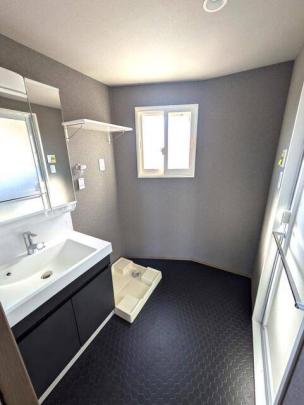 �l�C�̓Ɨ����ʏ�