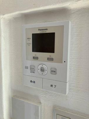 ���j�^�[�z��