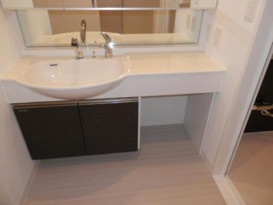 �Ɨ����ʑ�