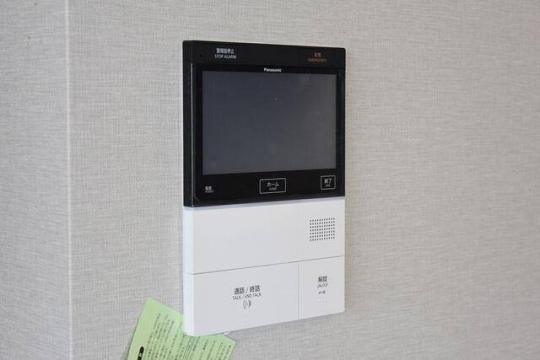 ���j�^�[�t���C���^�[�z��