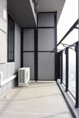 �o���R�j�[