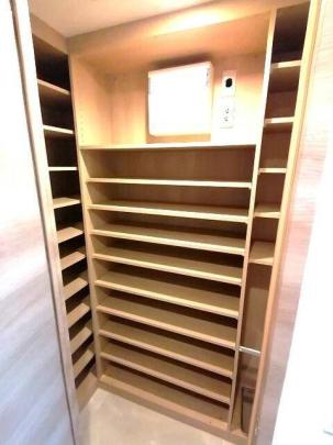 ���j�^�t���C���^�[�z���ł�