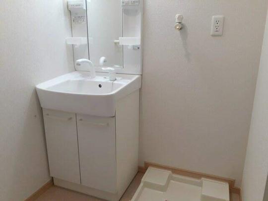 �Ɨ����ʑ�