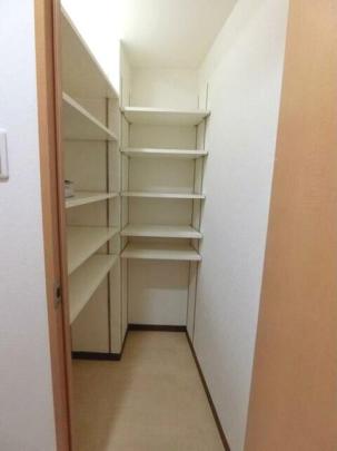 �N���[�[�b�g�t��