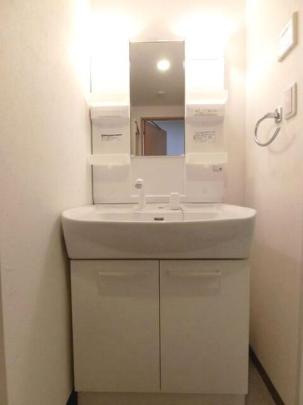 �Ɨ����ʑ�