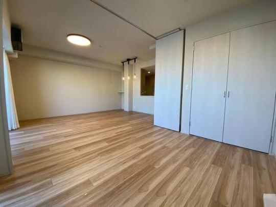 �N���[�[�b�g�L��