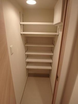 �V���[�Y�C���N���[�[�b�g�L��