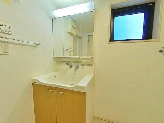 ���ʉ��ϑ�