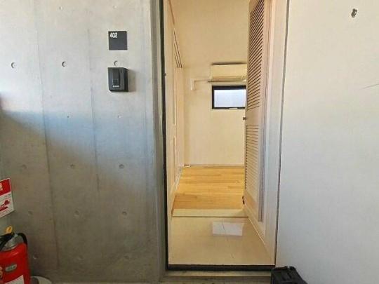 ���փX�y�[�X