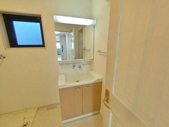 ���ʉ��ϑ�