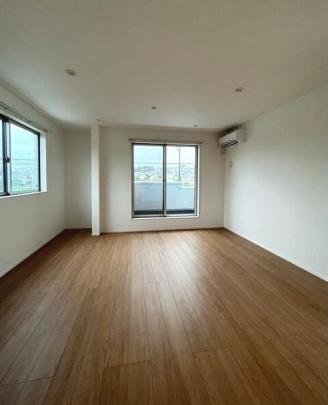 �o���R�j�[�t��