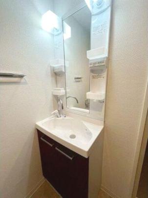 �Ɨ����ʑ�