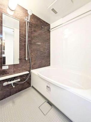 �o�X���[��