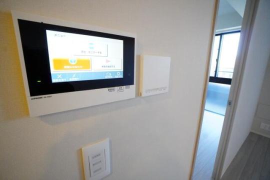 ���j�^�t���C���^�[�z���ł�